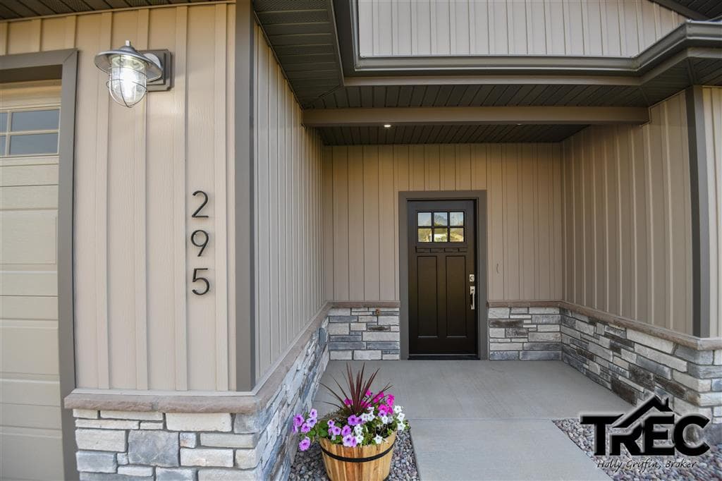 295 Cullman Dr — photo 3 of 25