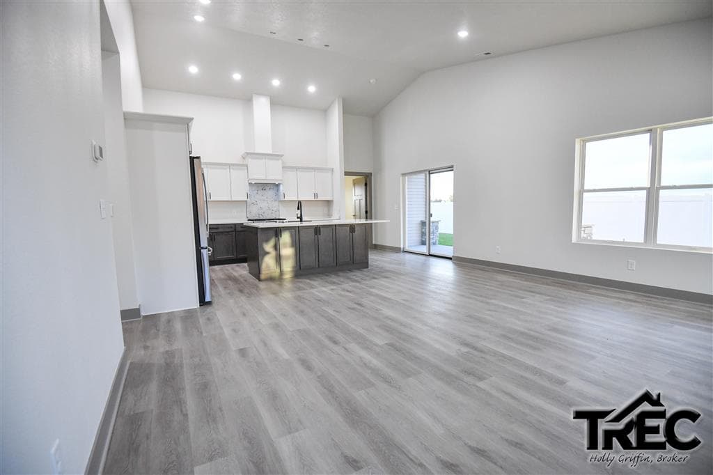 295 Cullman Dr — photo 8 of 25