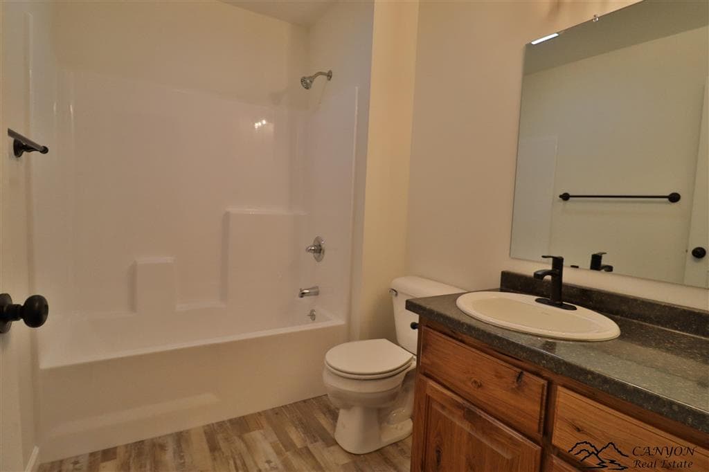 1193 Van Pl — photo 15 of 23
