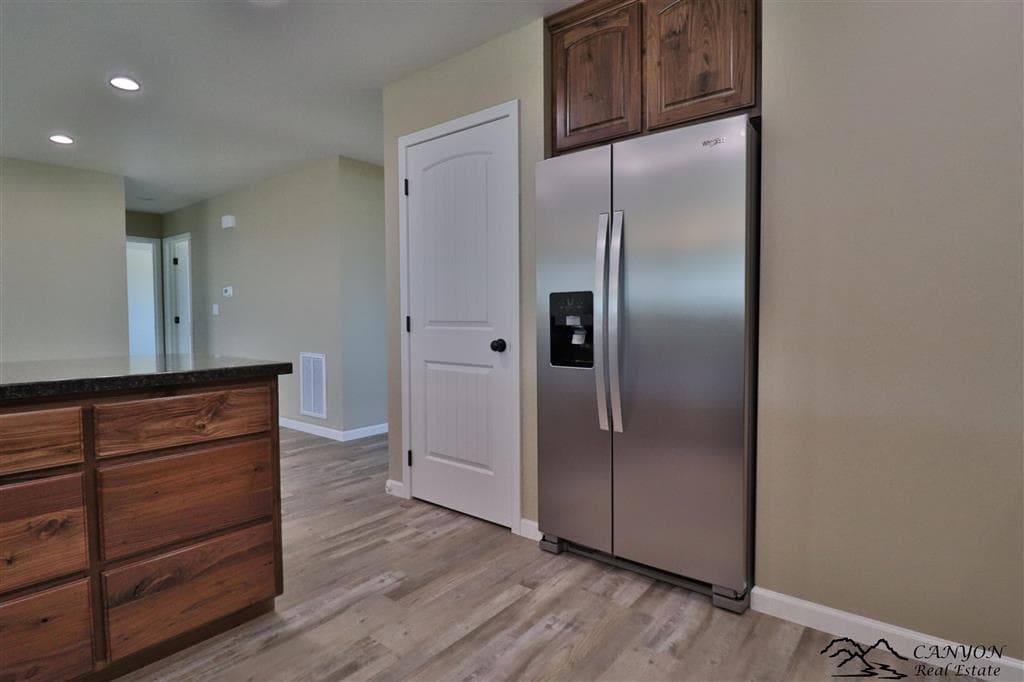 1193 Van Pl — photo 10 of 23