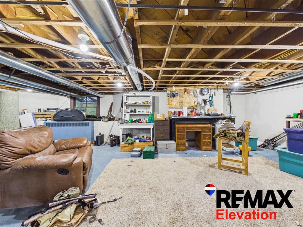 818 West B St — photo 14 of 25
