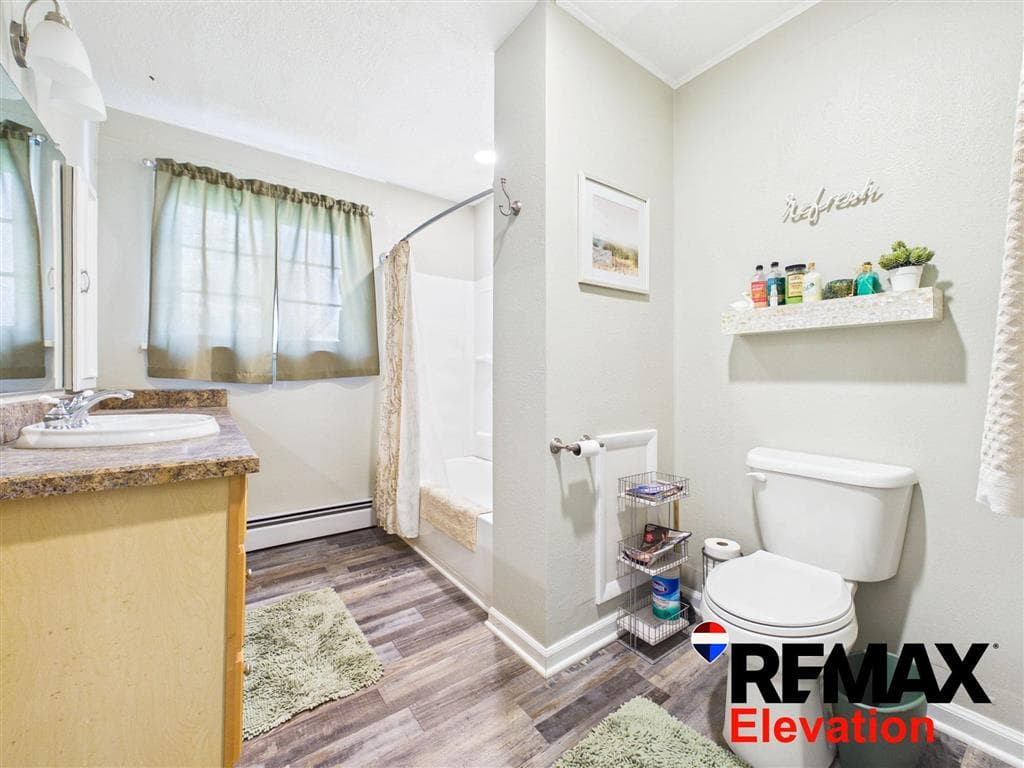818 West B St — photo 16 of 25