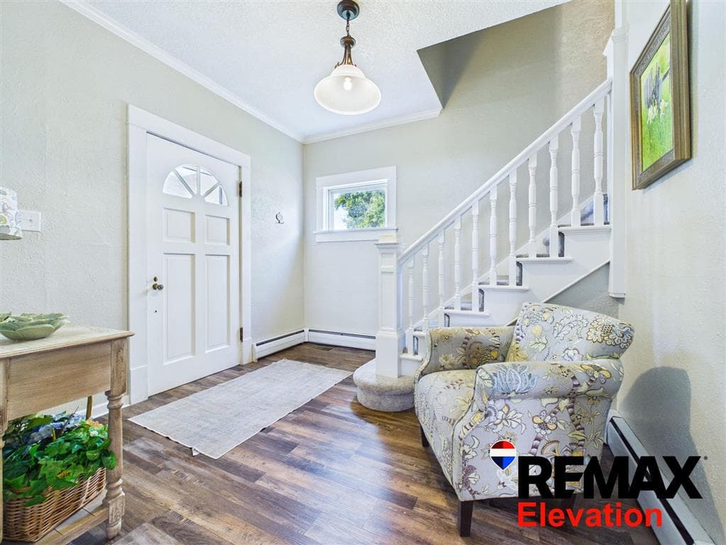 818 West B St — photo 10 of 25