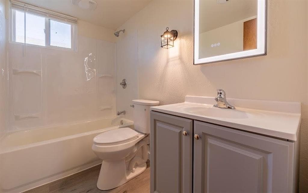 533 & 531 Avenue G — photo 13 of 24
