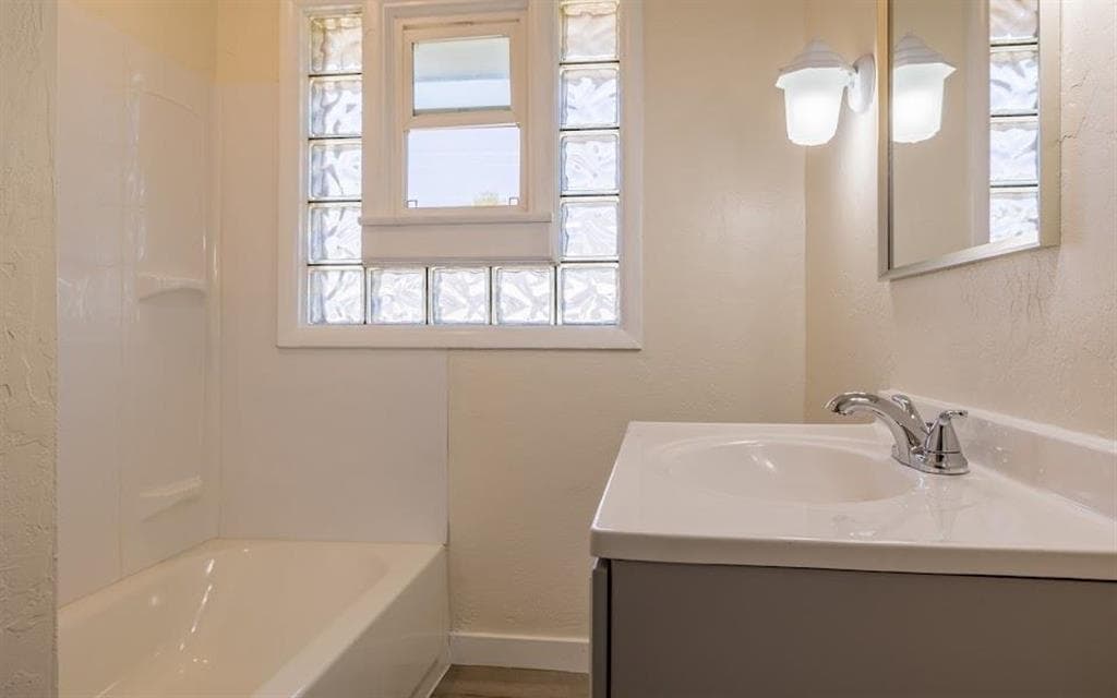 533 & 531 Avenue G — photo 8 of 24