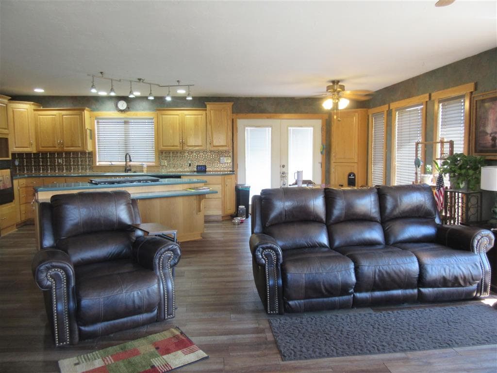 28 Mustang Ln — photo 21 of 25