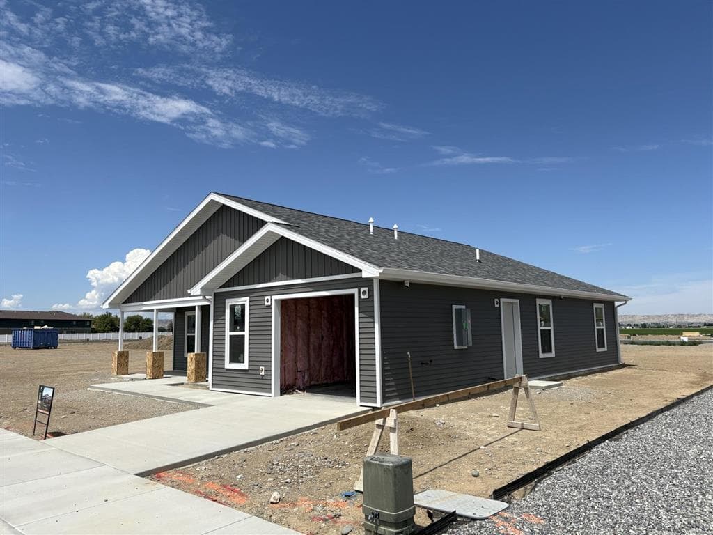 263 Cypress Dr — photo 2 of 5