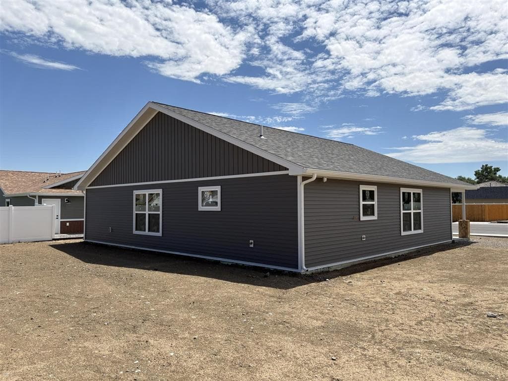 263 Cypress Dr — photo 4 of 5