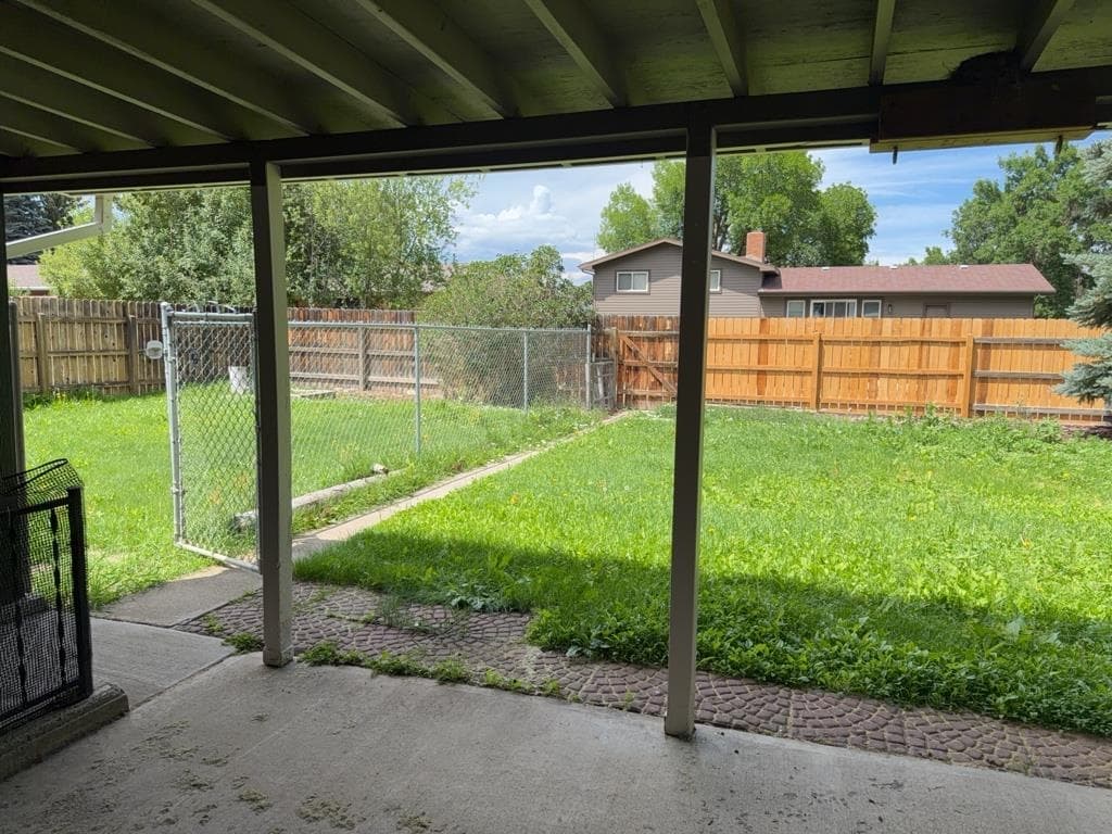 1025 Aspen Dr — photo 15 of 16