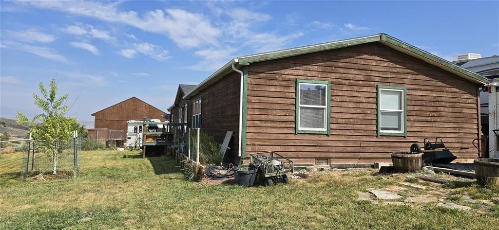 19 Coach Rd — photo 3 of 25