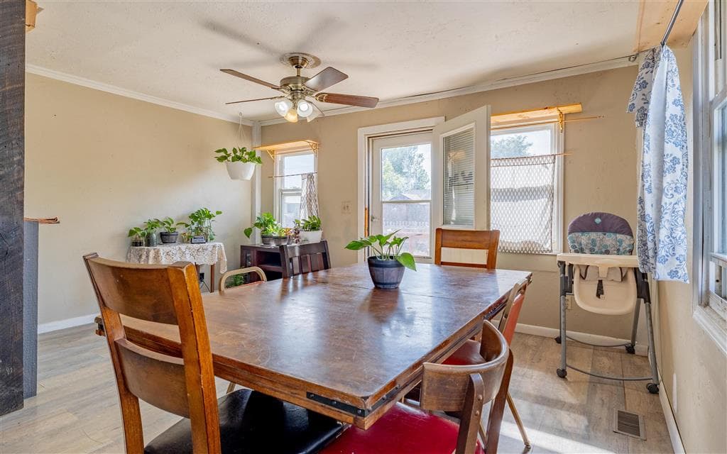 205 Oregon Ave — photo 15 of 25