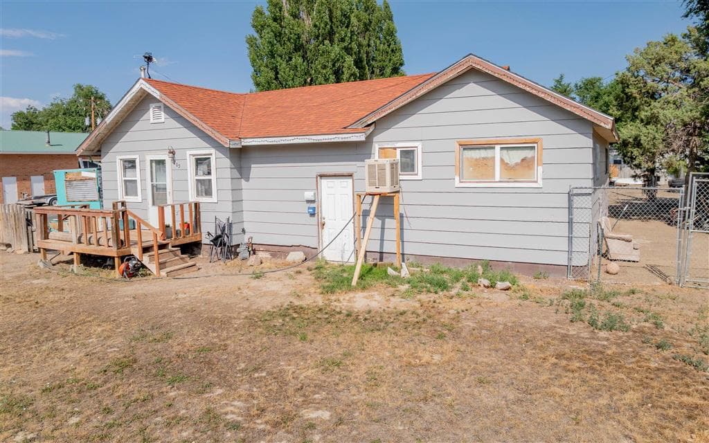 205 Oregon Ave — photo 21 of 25