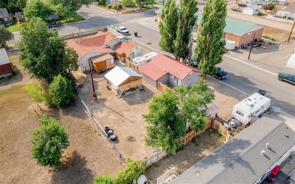 205 Oregon Ave — photo 24 of 25