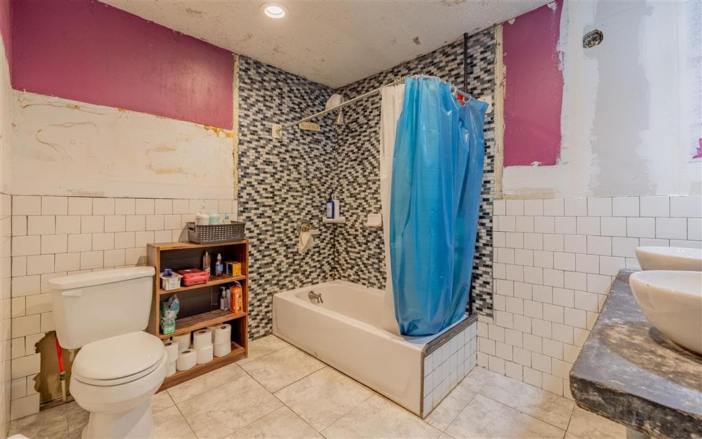 205 Oregon Ave — photo 5 of 25