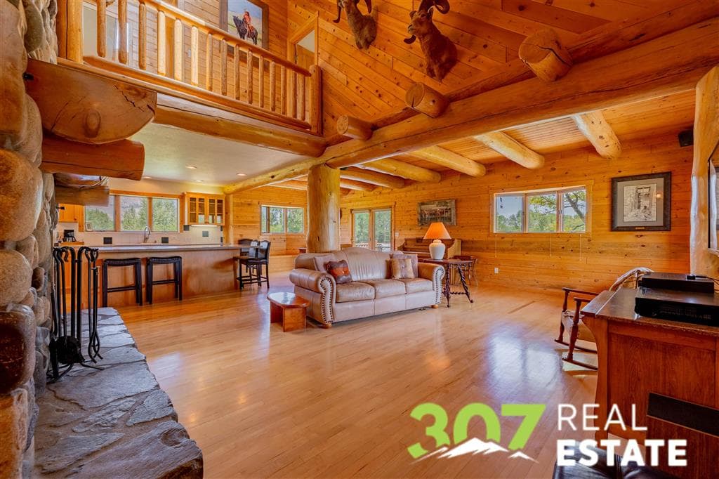 47 Whitney Dr — photo 8 of 25
