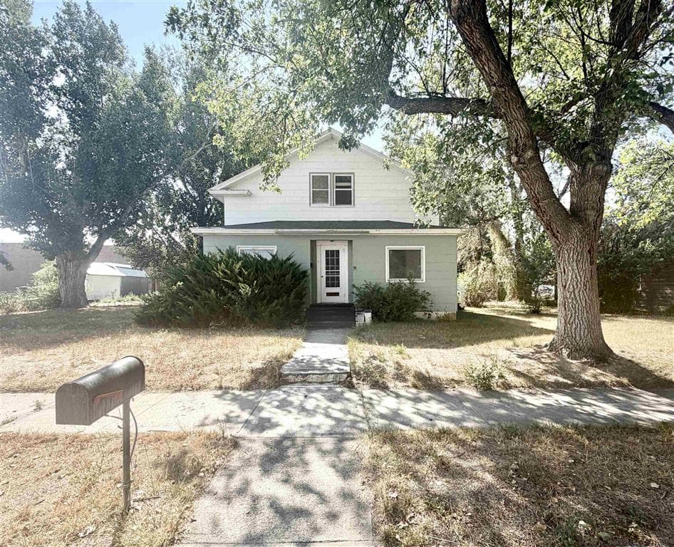 326 Oregon Ave — photo 2 of 8