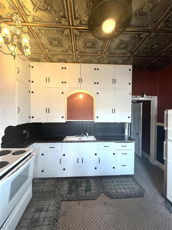 326 Oregon Ave — photo 11 of 23