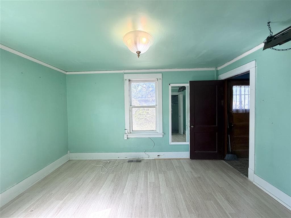 326 Oregon Ave — photo 12 of 23