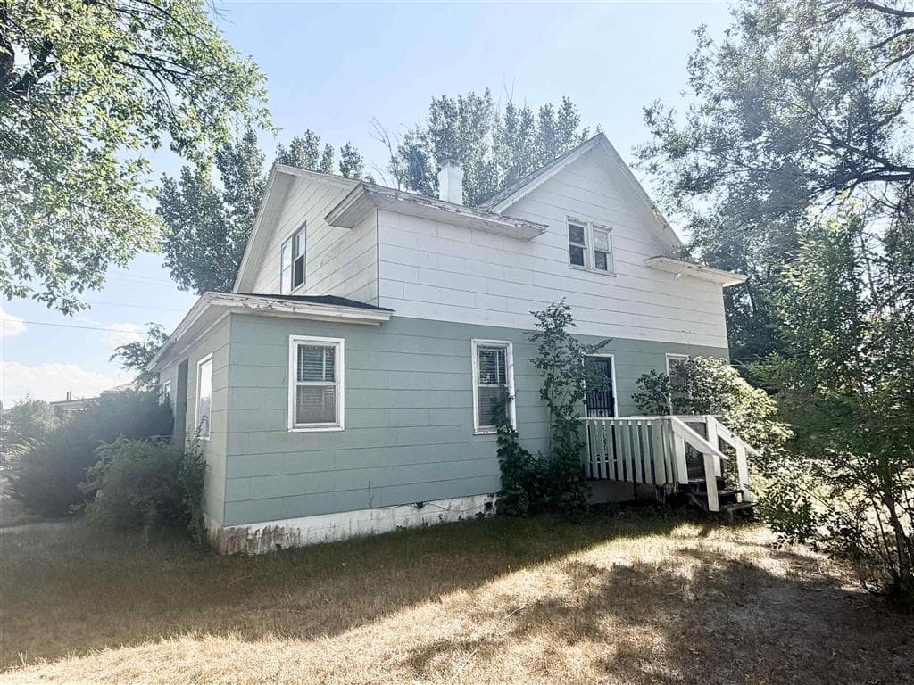 326 Oregon Ave — photo 3 of 8