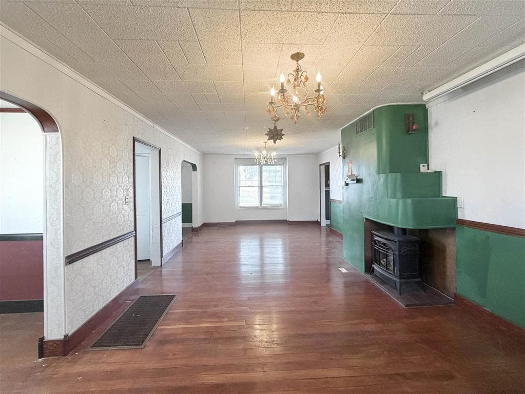 326 Oregon Ave — photo 8 of 8