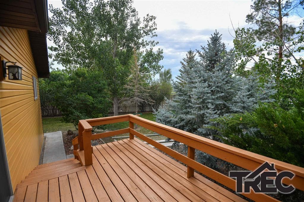1040 Road 1 — photo 11 of 25