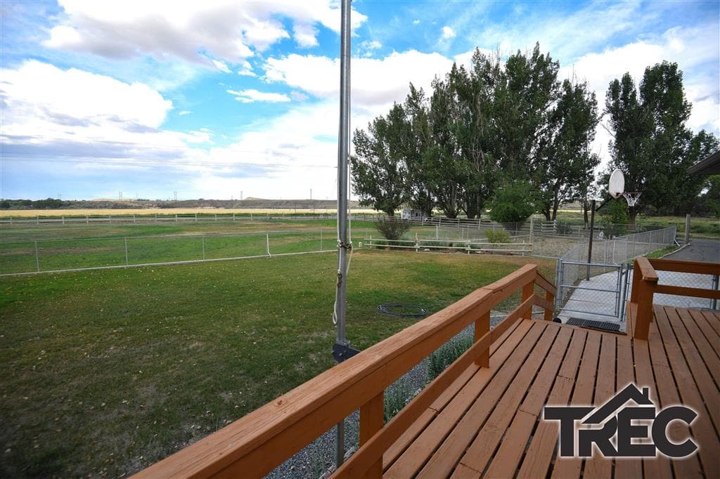 1040 Road 1 — photo 13 of 25