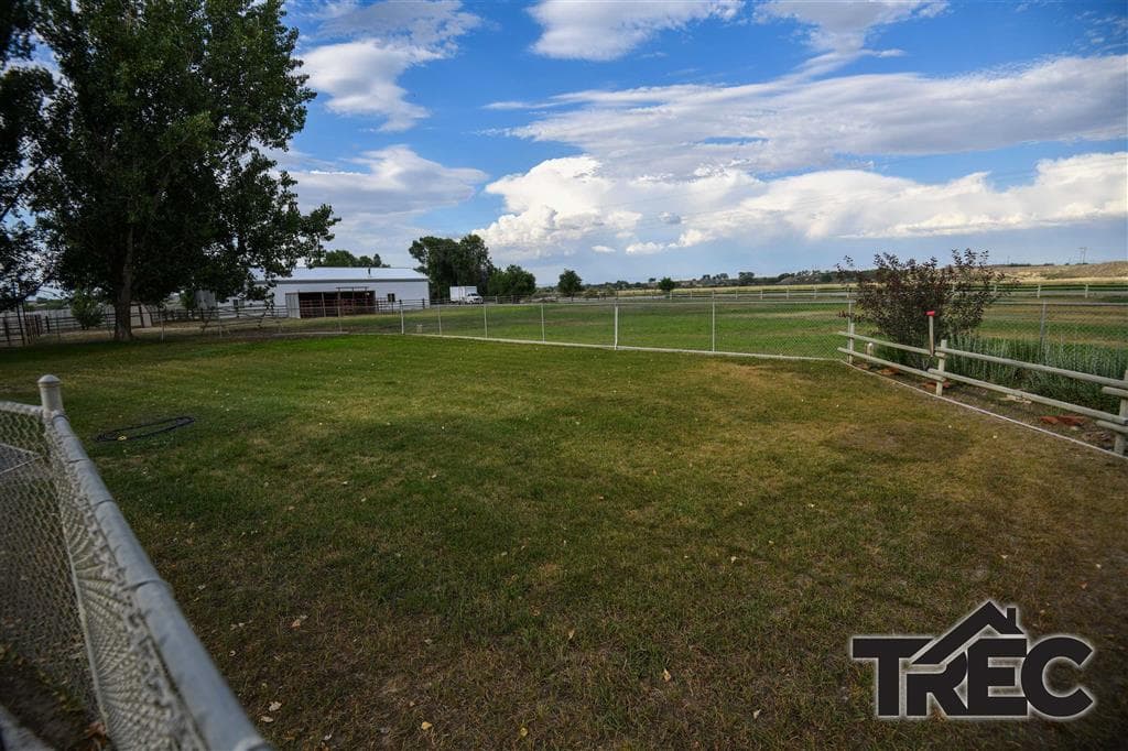 1040 Road 1 — photo 14 of 25