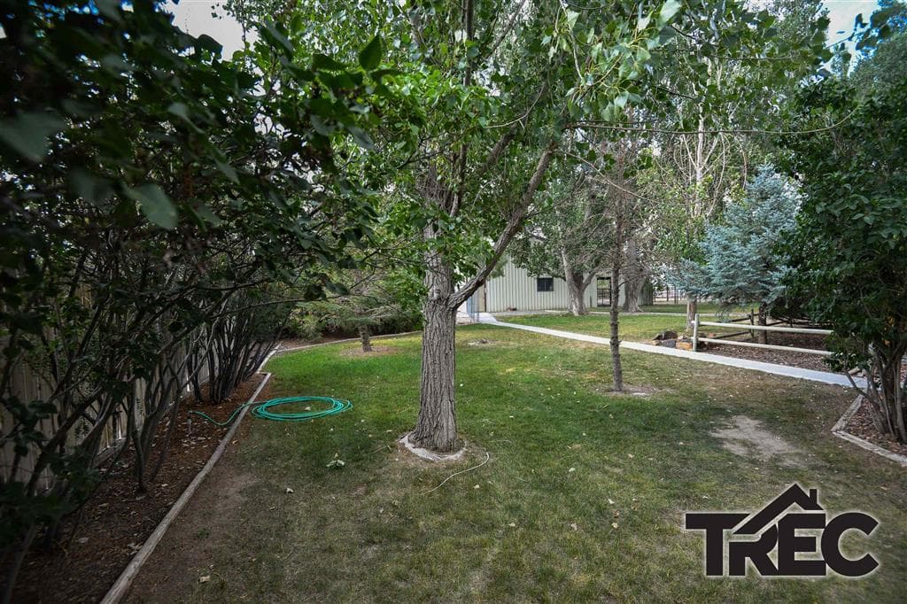 1040 Road 1 — photo 17 of 25