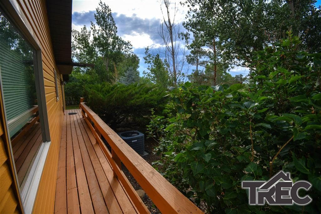 1040 Road 1 — photo 9 of 25