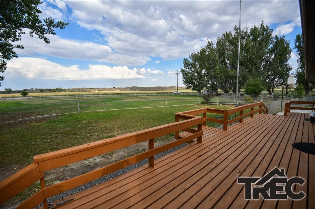 1040 Road 1 — photo 10 of 25