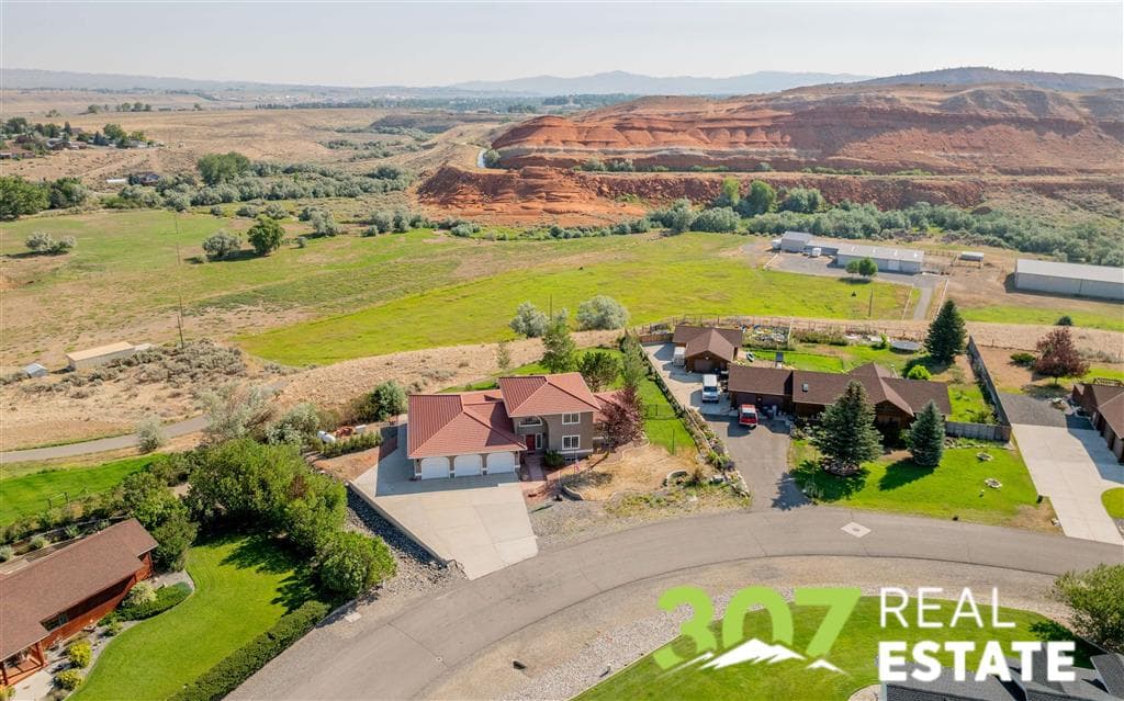 220 S Chugwater Dr — photo 5 of 25