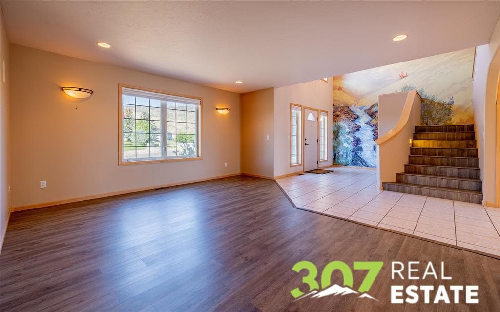 220 S Chugwater Dr — photo 6 of 25