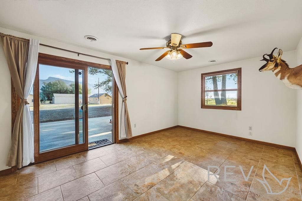 745 Southfork Rd — photo 14 of 25