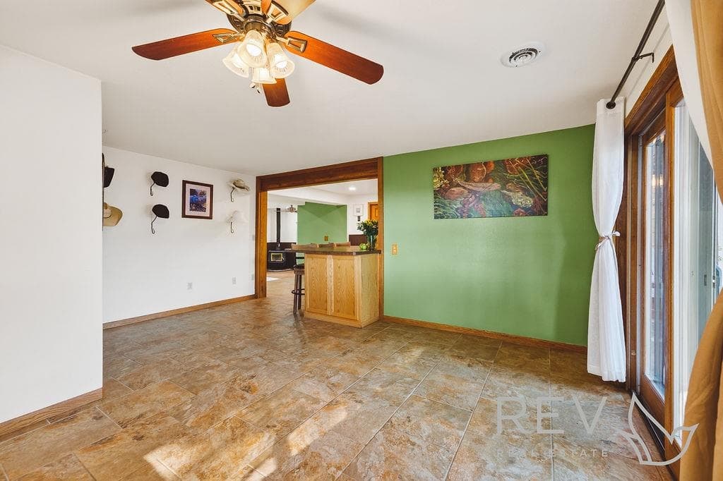 745 Southfork Rd — photo 16 of 25