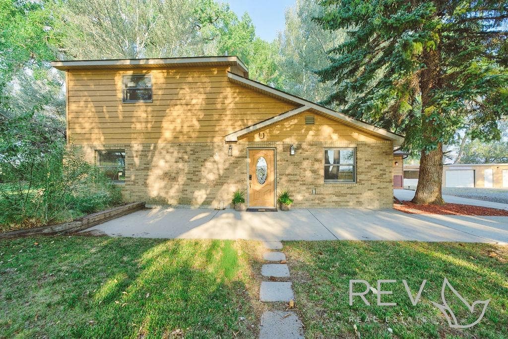 745 Southfork Rd — photo 8 of 25