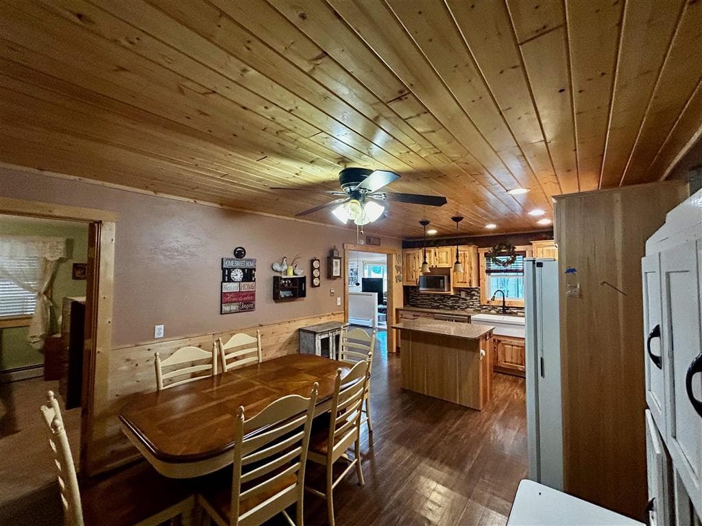 401 S 7th St — photo 16 of 25
