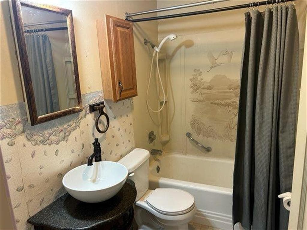 2643 Horseshoe Ln — photo 15 of 25