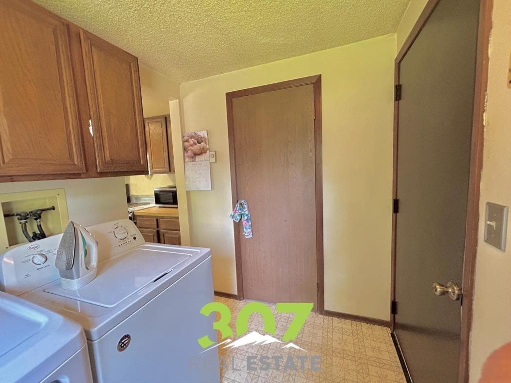 909 Avenue E — photo 15 of 25