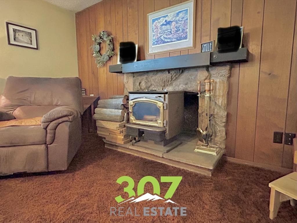 909 Avenue E — photo 9 of 25