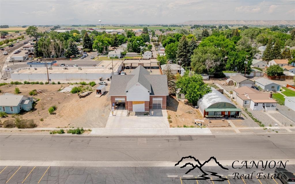 286 S Douglas St — photo 24 of 25