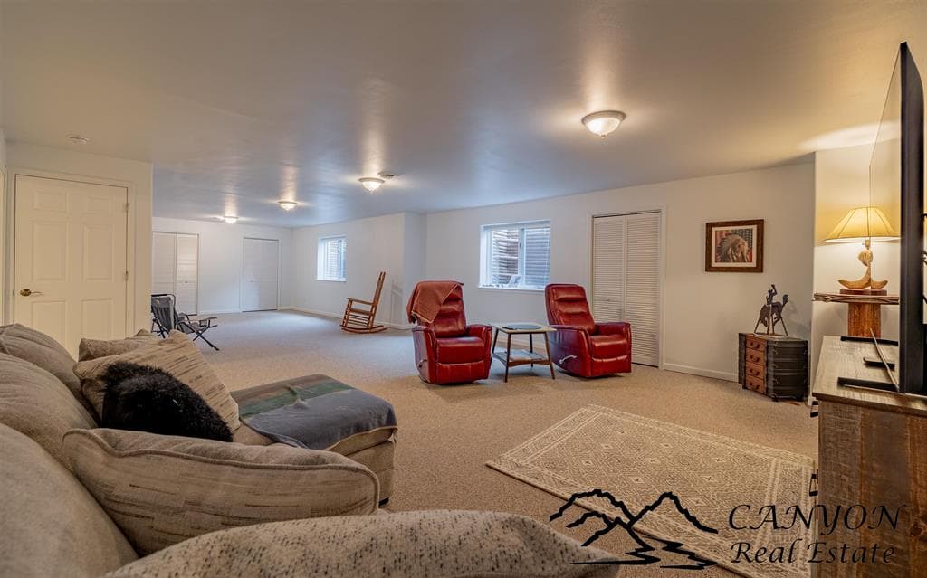 2307 Cougar Ave — photo 19 of 25