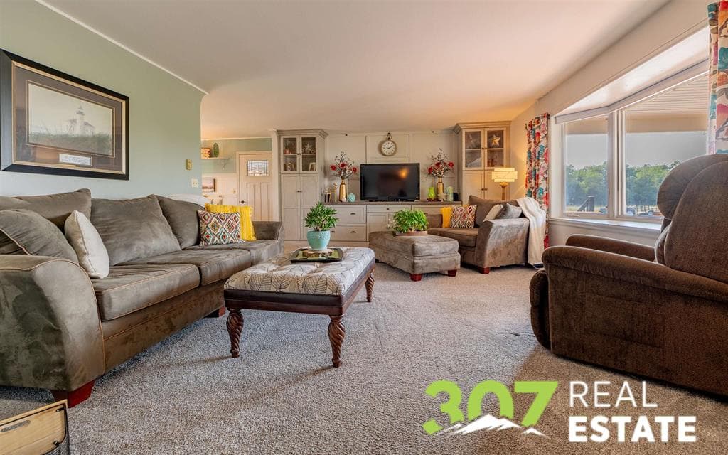 853 Riverside Ave — photo 2 of 25