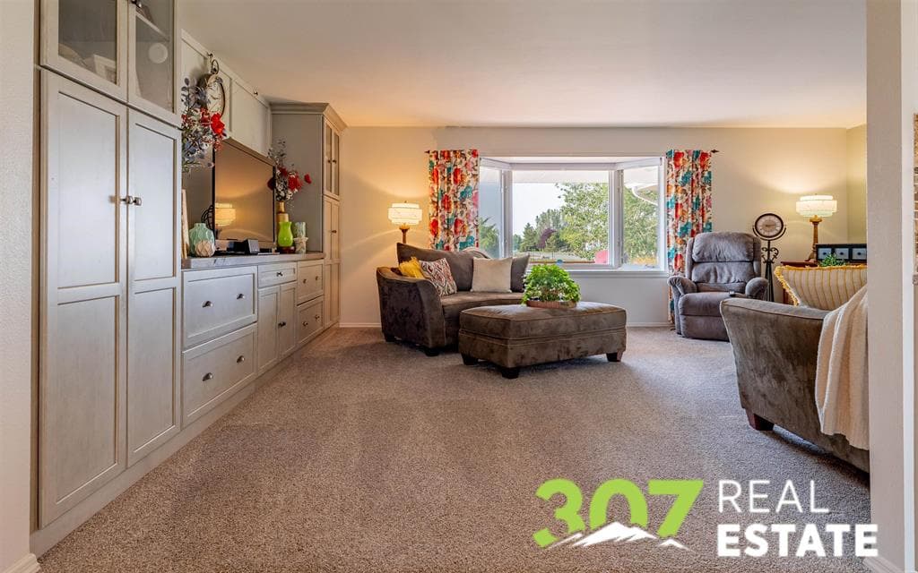 853 Riverside Ave — photo 4 of 25