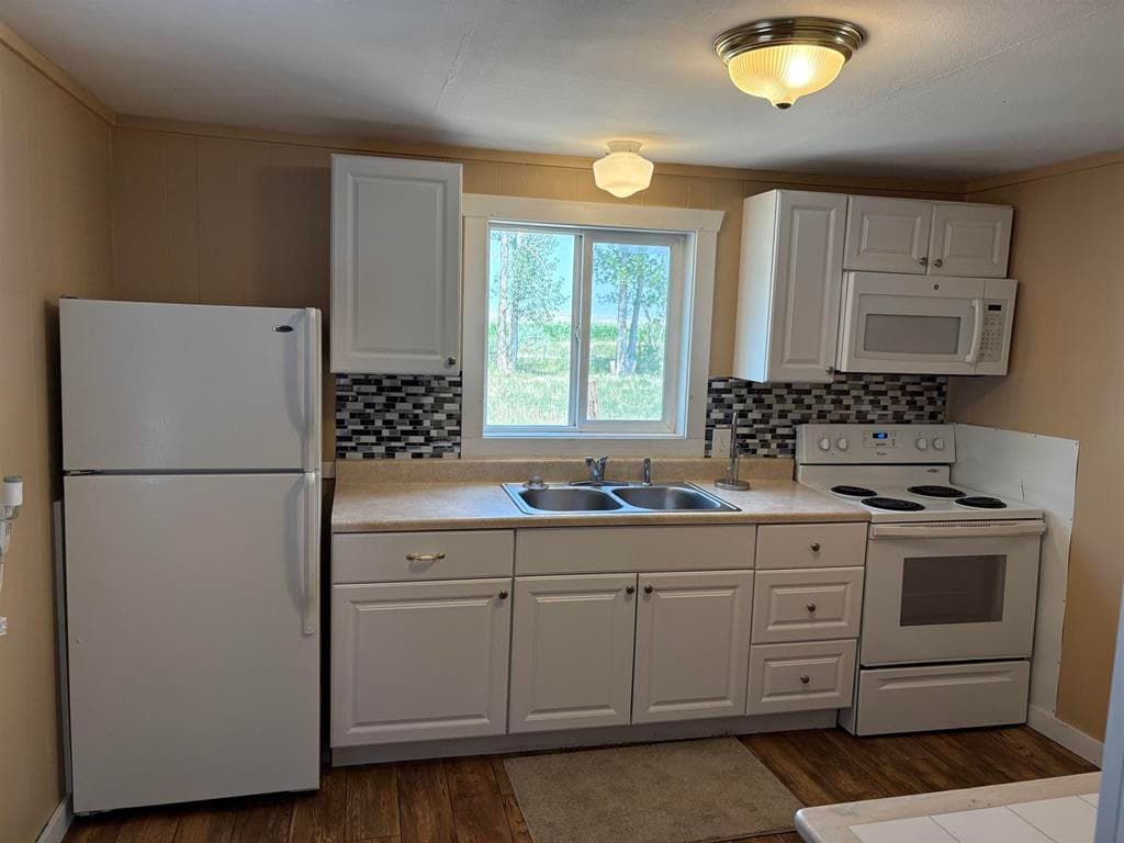 1176 East Rd — photo 3 of 13