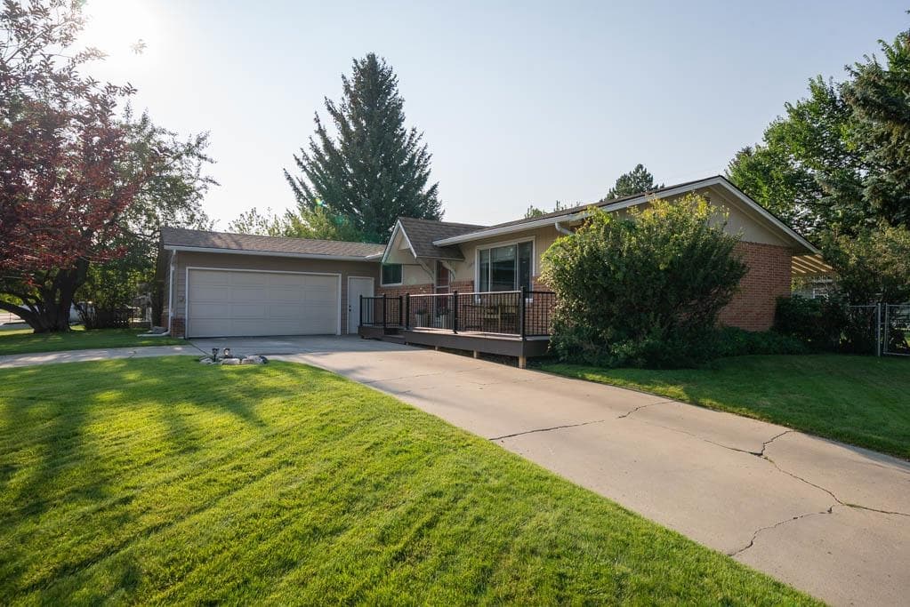 1302 Stampede Ave — photo 2 of 25