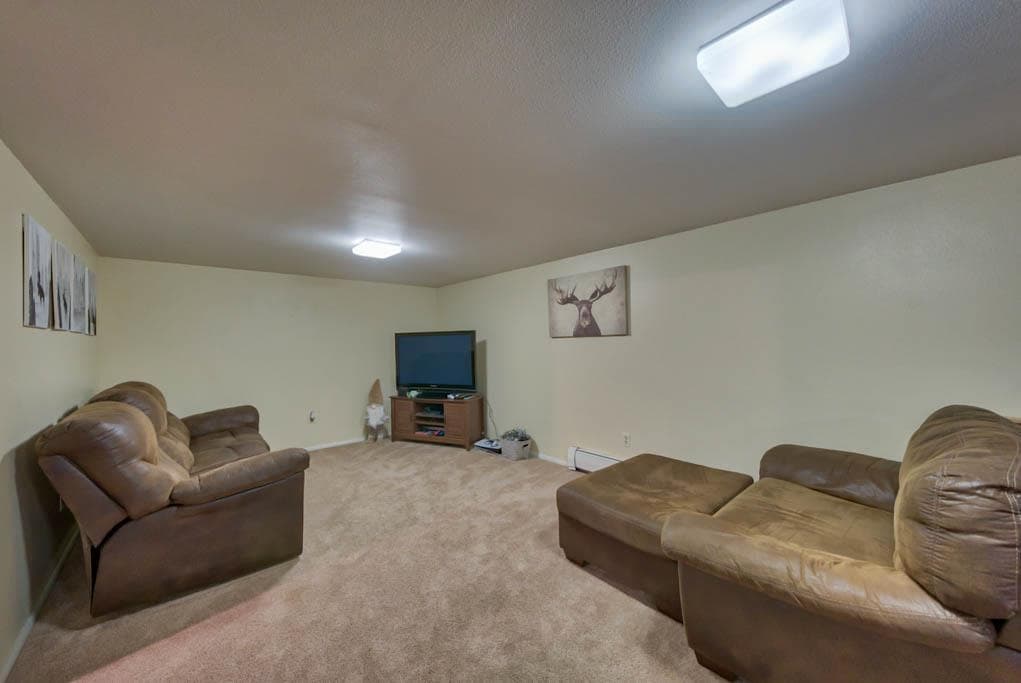 1302 Stampede Ave — photo 21 of 25