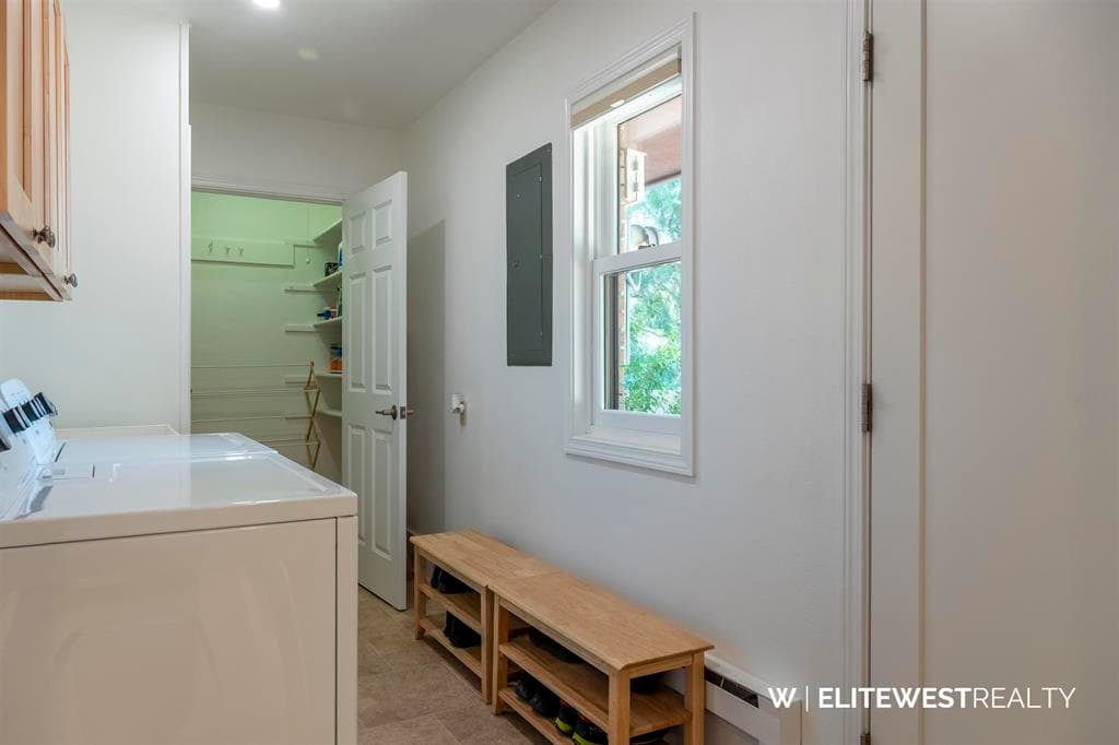 1100 Crandall Dr — photo 11 of 25