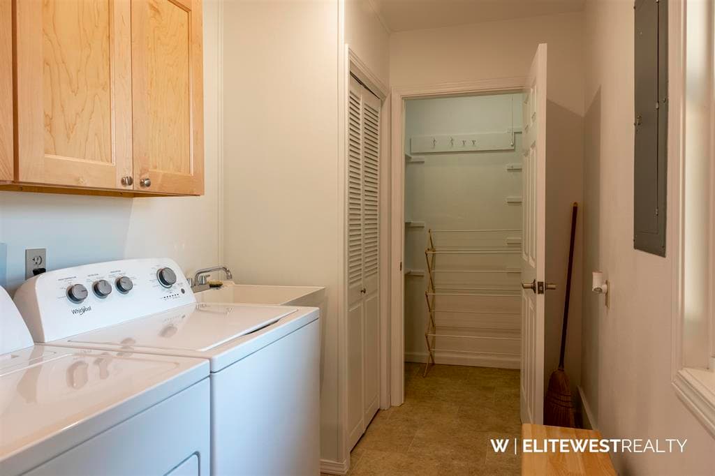 1100 Crandall Dr — photo 12 of 25