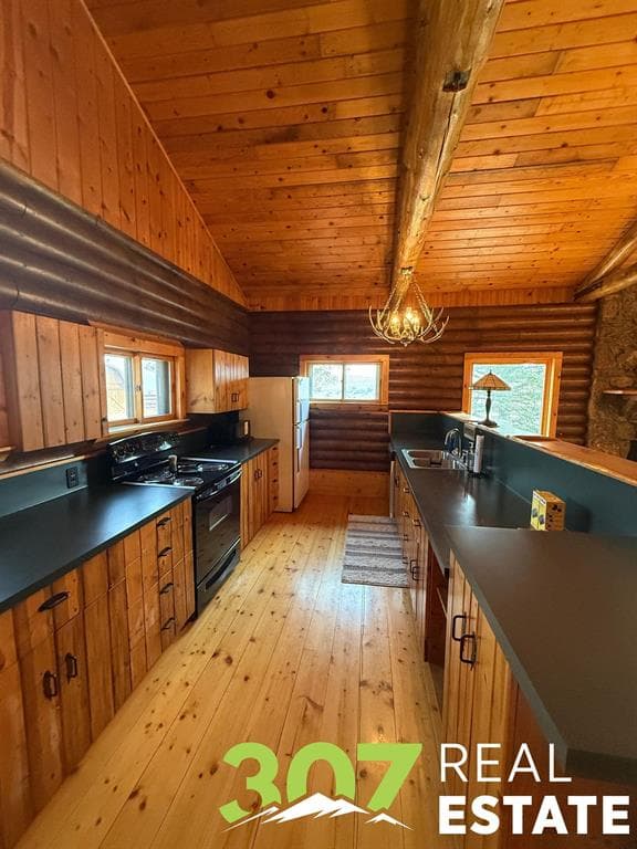 191 Whit Creek Rd — photo 3 of 25