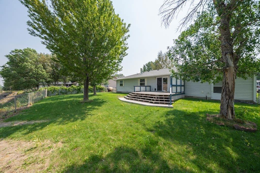 925 River View Dr — photo 12 of 25